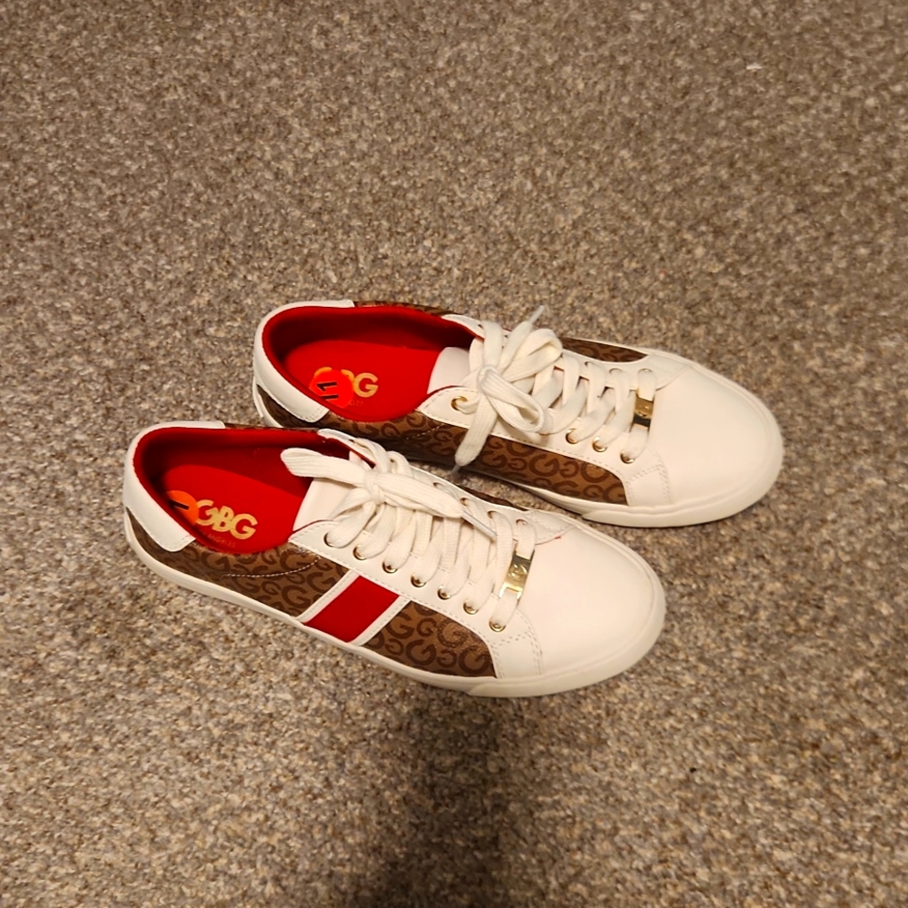 Size 11, Tan Guess Shoes